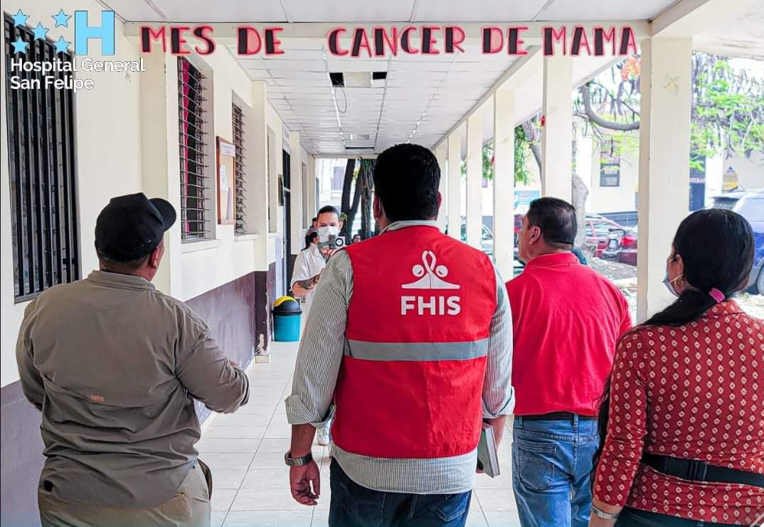El Hospital San Felipe recibió la visita del FHIS para realizar recorrido por diferentes áreas